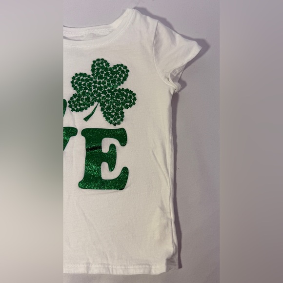 Girls St Patrick’s Day Top Shirt 4T Shamrock Love Tee Green Glitter White Top - Picture 2 of 10